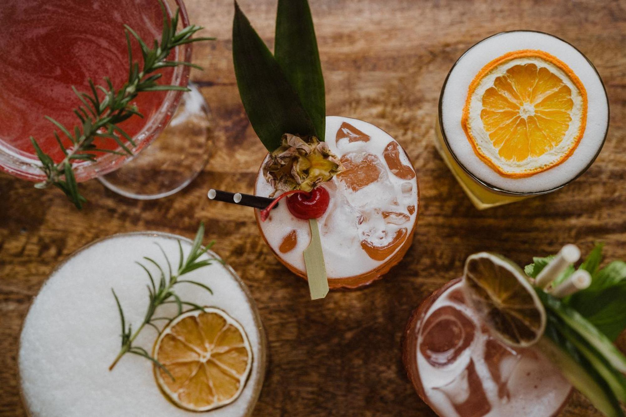 Six Degrees Boutique Hotel Олбани Екстериор снимка